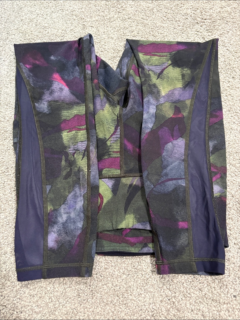 Lululemon Train Times 7/8 Pant *25" In Aura Dark Chrome Multi / Midnight Navy - Picture 6 of 7